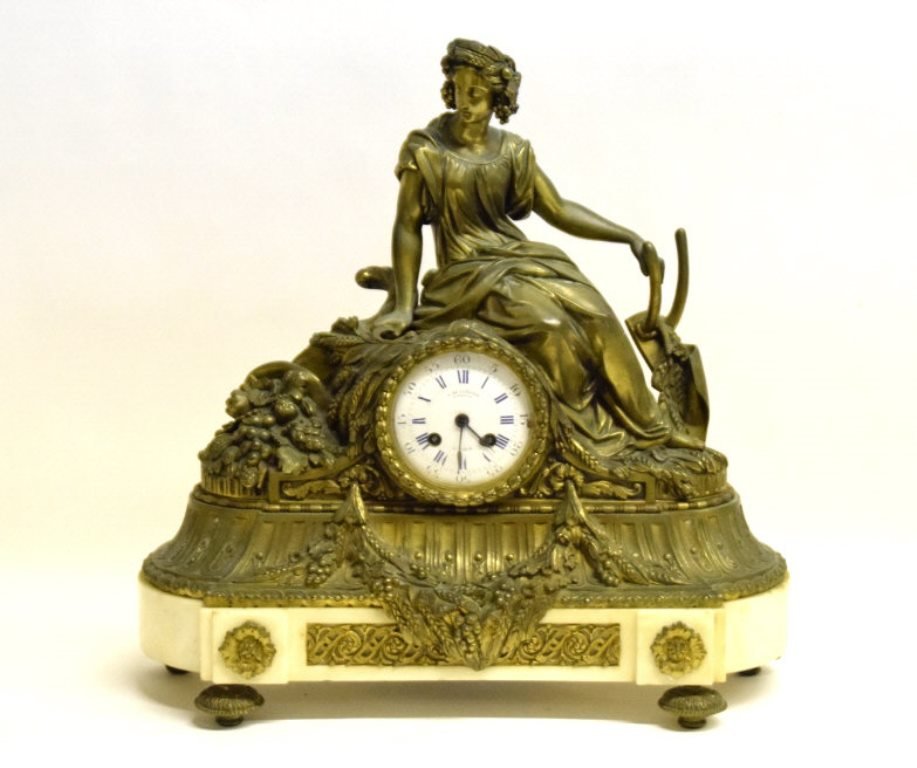 E. De Labroue Gilt Bronze Mantle Clock (1 of 10)