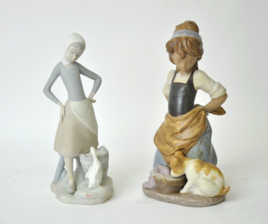 2 Lladro Porcelain Bisque Ware Figurines (1 of 10)