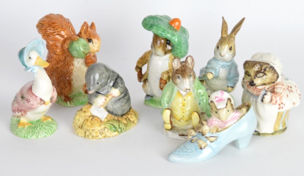 Group 8 Royal Albert Beatrix Potter Figurines (1 of 9)