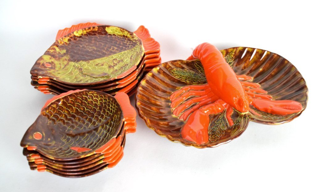 Holland Mold Pottery Tableware in Lobster Pattern (1 of 7)