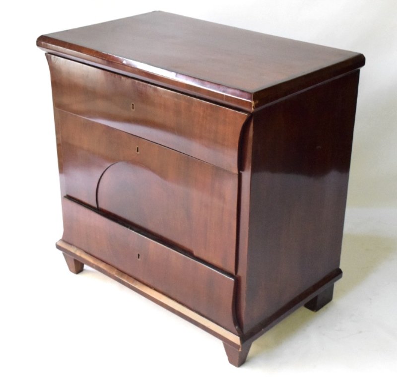 Small Beidemeier Commode (1 of 10)