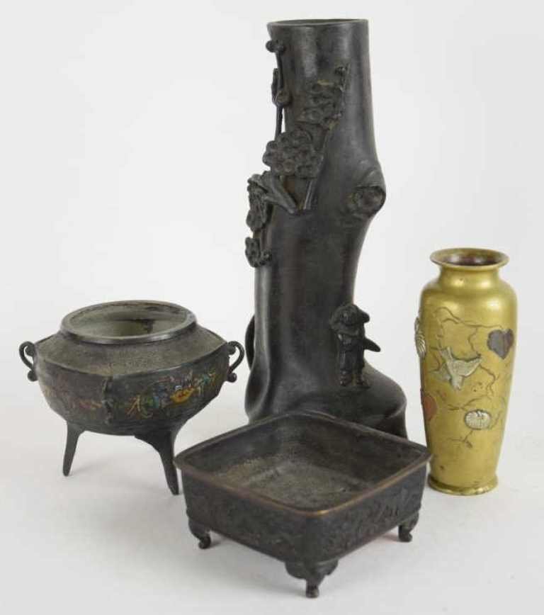 Group 4 Chinese Bronze Items (1 of 10)