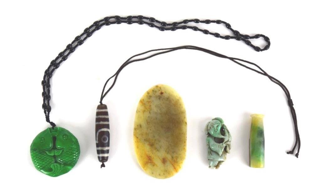 Group 5 Pcs Small Jade, Soapstone Carvings (1 of 9)