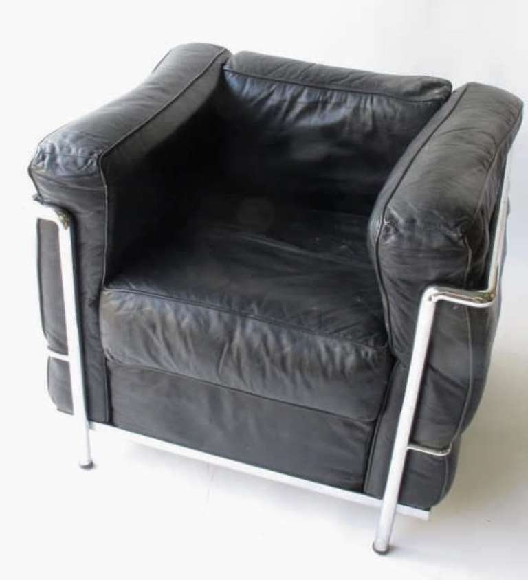 Le Corbusier Black Leather Upholstered Armchair (1 of 7)