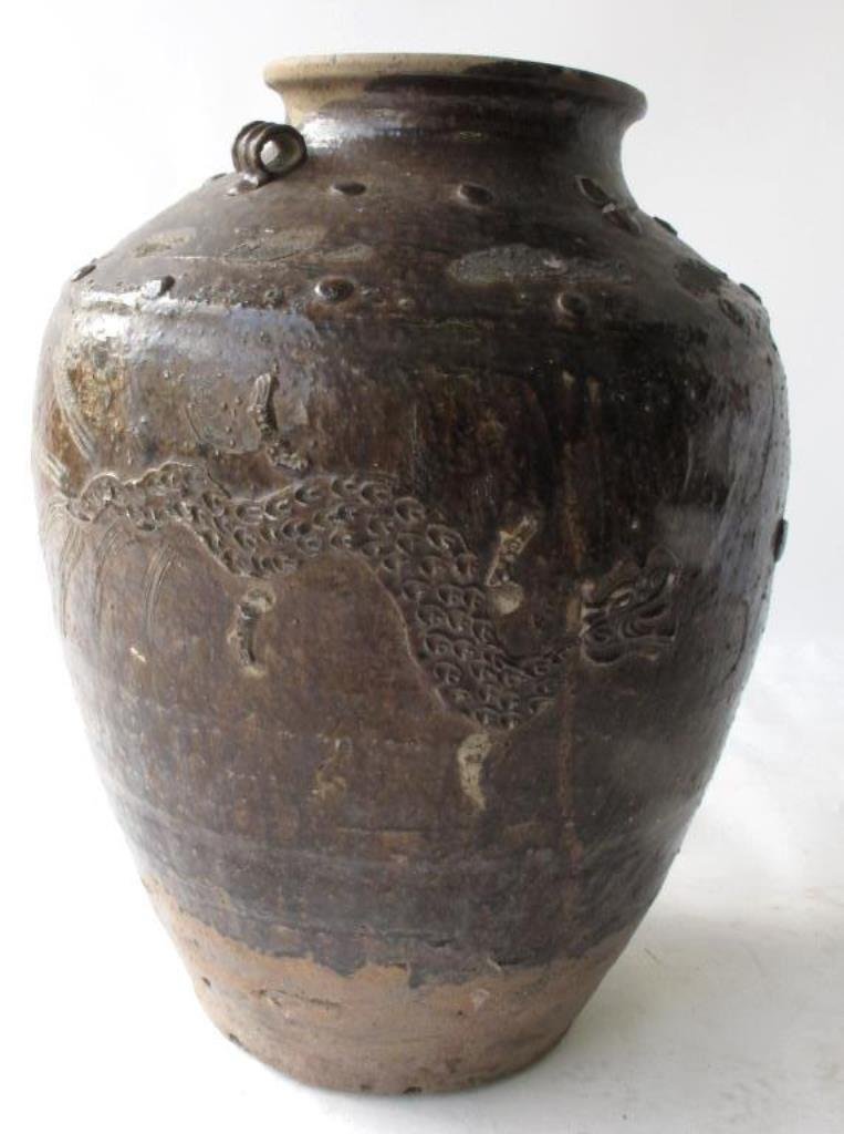 Asian Style Planter with Dragon Motif (1 of 7)