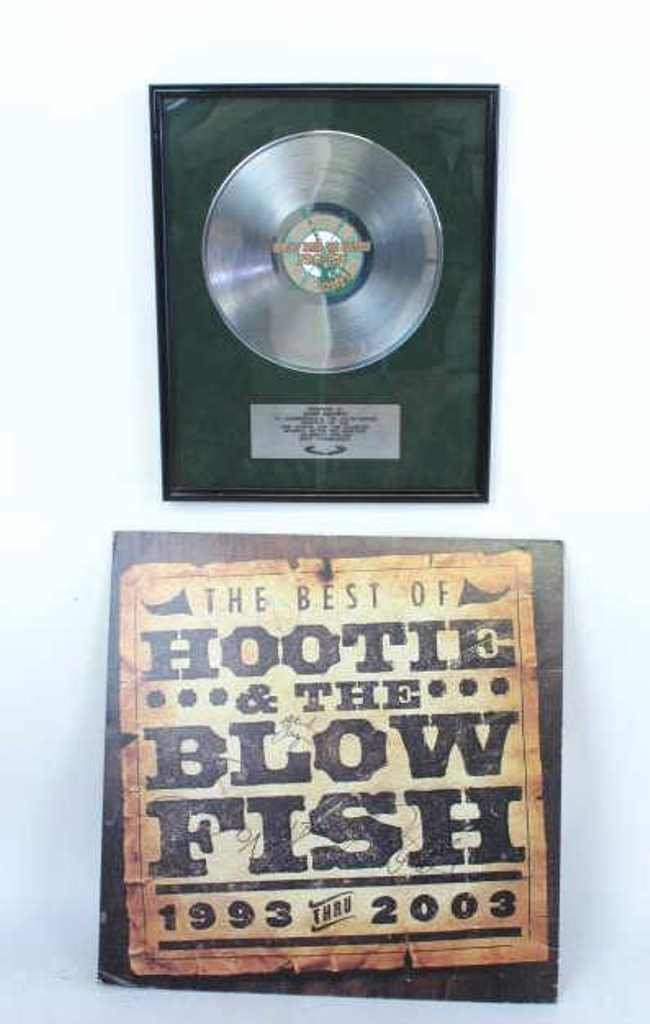 Pair of Hootie and the Blowfish Memorabilia Items (1 of 9)