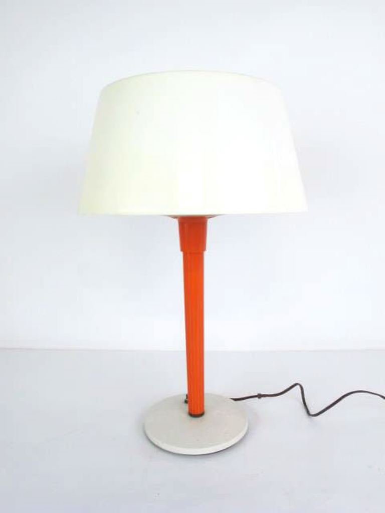 Retro Table Lamp (1 of 7)