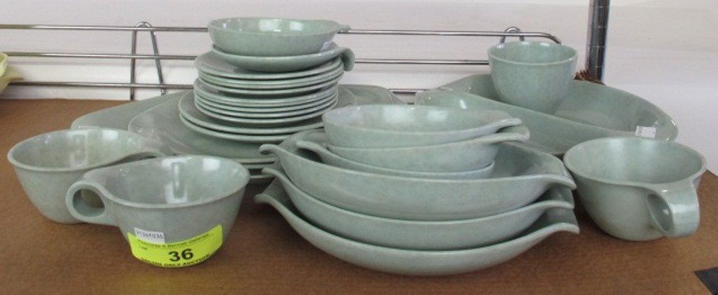 Russel Wright Residential Dinnerware Grey 23 pcs (1 of 3)