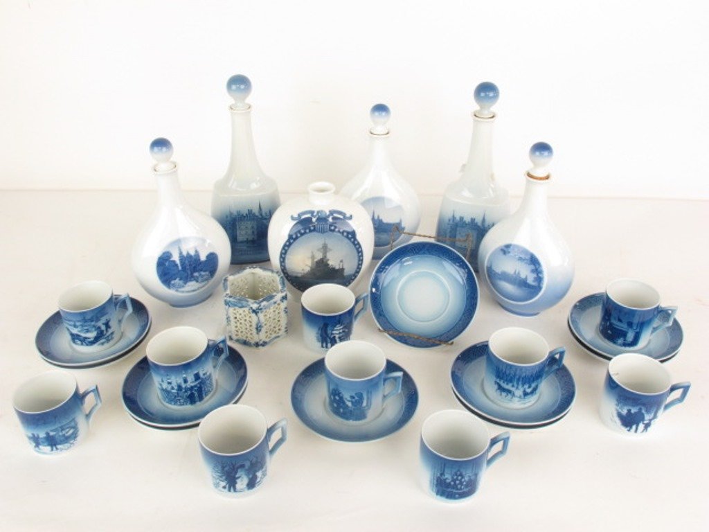 Group Lot 27 Royal Copenhagen China (1 of 10)