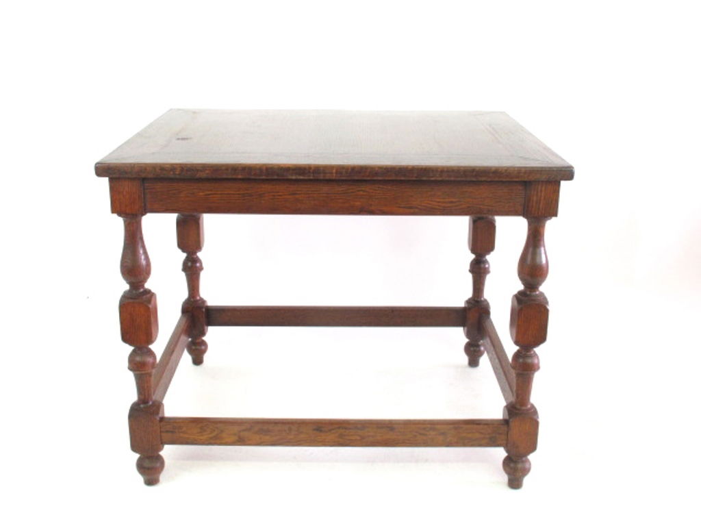 Table with Stretcher Base (1 of 5)