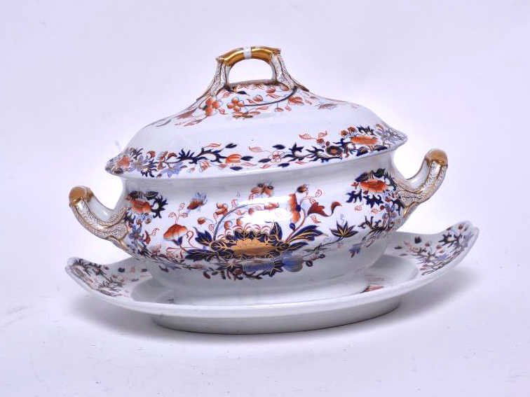 Spode Ironstone Tureen and Underplate (1 of 2)