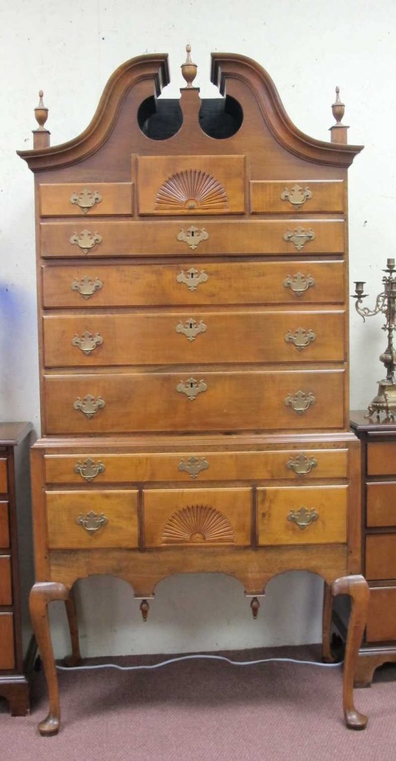 American Maple Highboy Late 18th century. The top with (1 of 5)