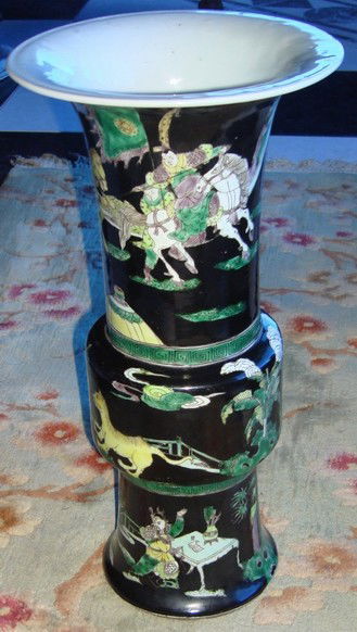 1265: Qianlong Antique Chinese Famille Noire Gu Vase 4