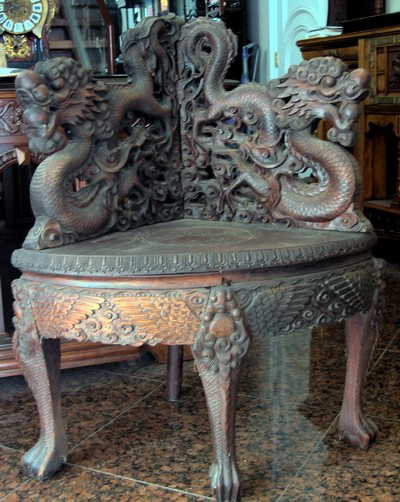 1672: Antique Chinese Dragon Corner Chair 1800s - 1672: Antique Chinese Dragon Corner Chair 1800s