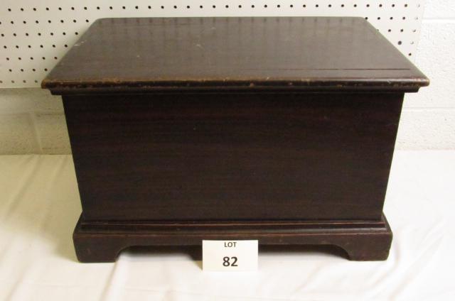Small Wooden Blanket Chest with Till and Bracket Feet: Small Wooden Blanket Chest with Till and Bracket Feet, Measures 13" h x 21" l x 13-1/2" w