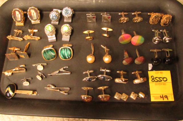 Men's Jewelry Lot: Cufflinks and other men's jewelry
