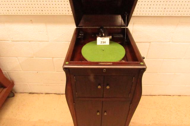 Victrola: Victrola model eleven floor model phonograph. Motor and reproducer completely rebuilt