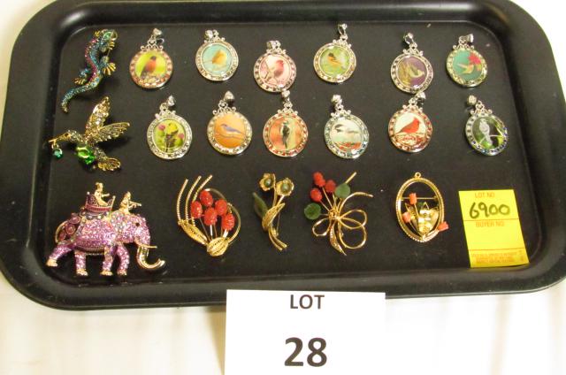 Costume jewelry (1 of 8)