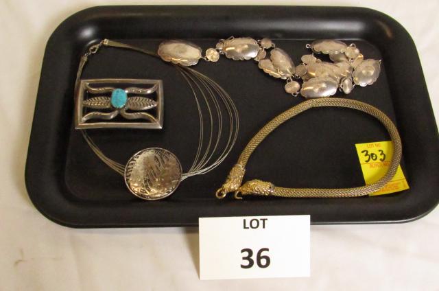 Costume jewelry (1 of 4)