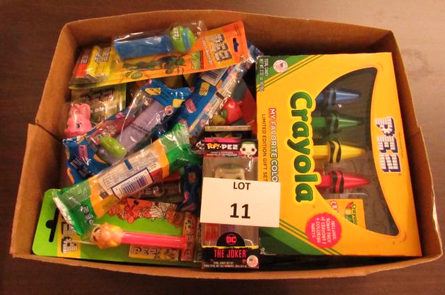 Pez dispensers: Pez dispensers, cartoon characters