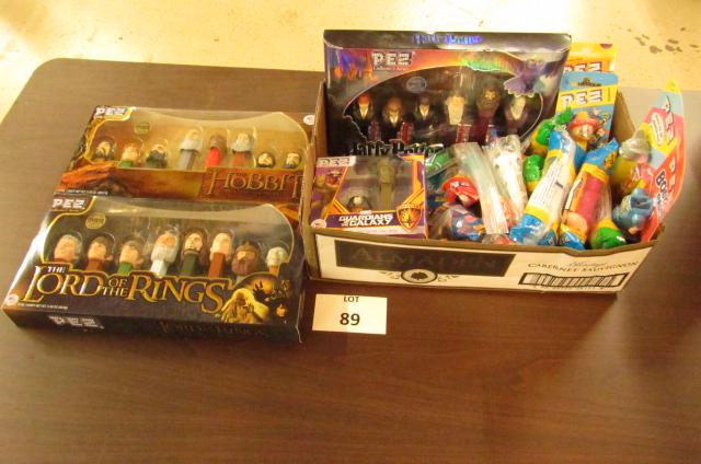 Pez Dispensers: Pez dispensers - Movies and animated