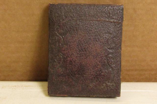 Service set for 6 (6 forks and 6 knives) with bone: Service set for 6 (6 forks and 6 knives) with bone handles and English Hallmarks in original mahogany storage case