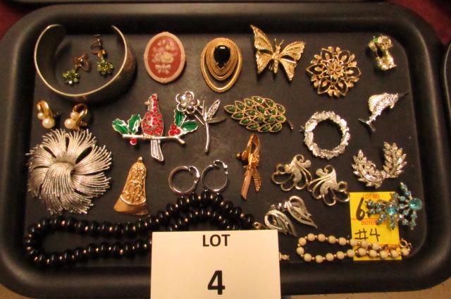 Costume jewelry lot: Signed pins, bangle, beaded necklace, earrings