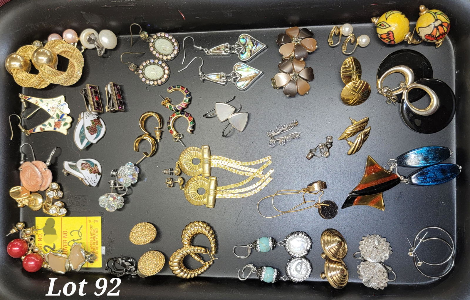 Lot of Costume Jewelry Earrings (1 of 7)