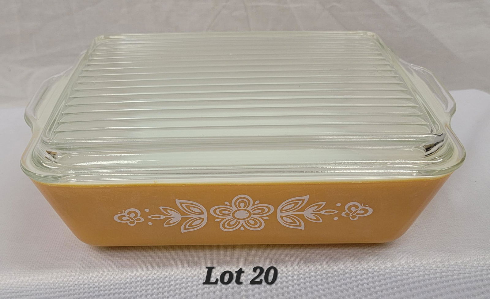 Vintage Pyrex Harvest Orange Casserole Dish (1 of 9)