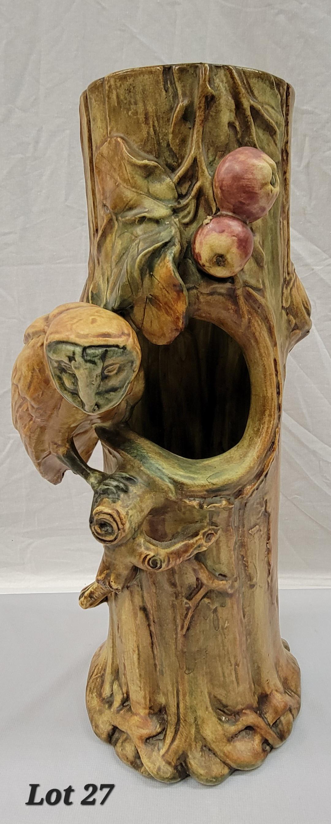 Weller Pottery Woodcraft Owl Vase (1 of 10)