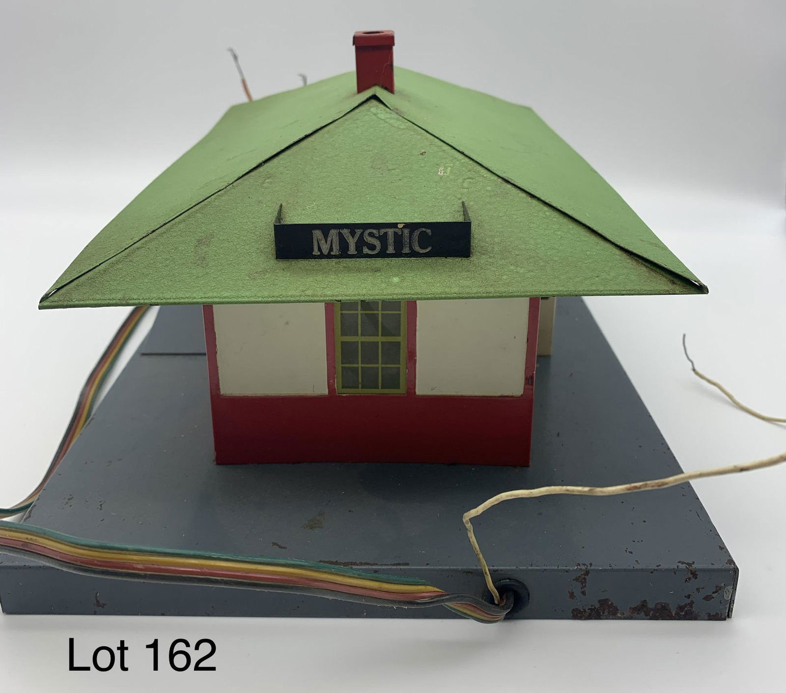 Vintage American Flyer "Mystic" Building (1 of 7)