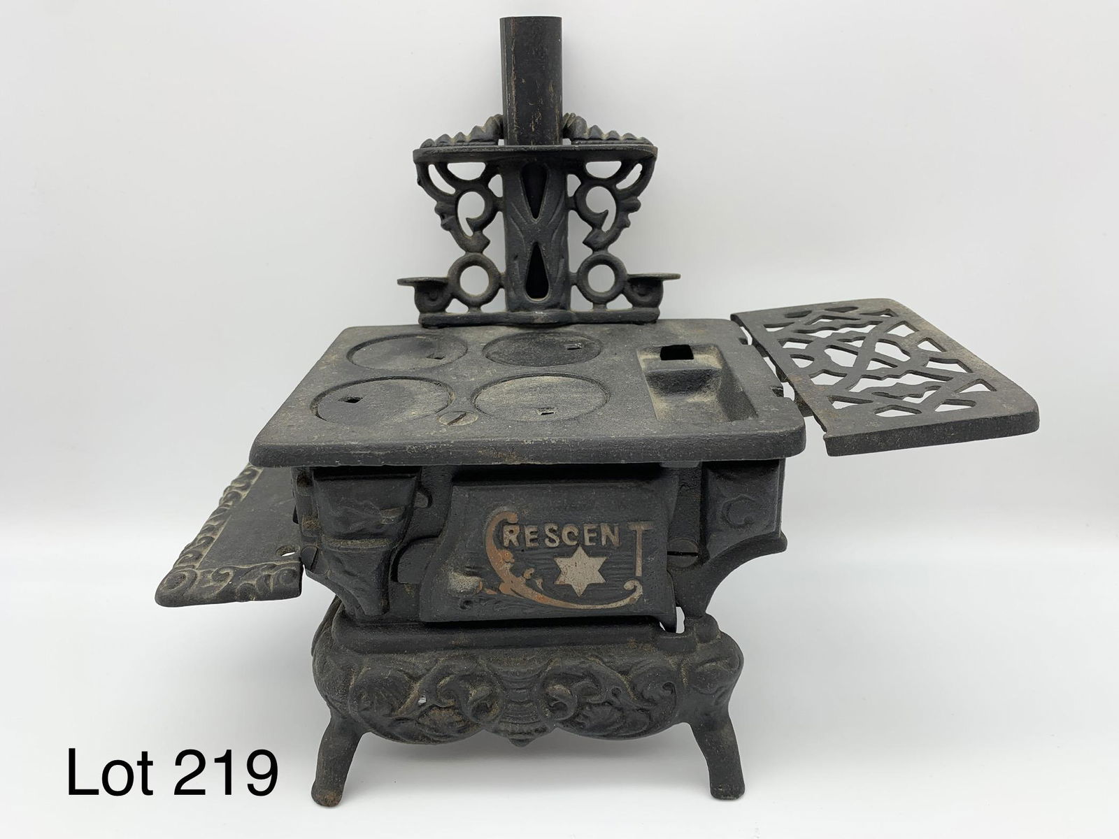 Crescent Cast Iron Stove (1 of 6)