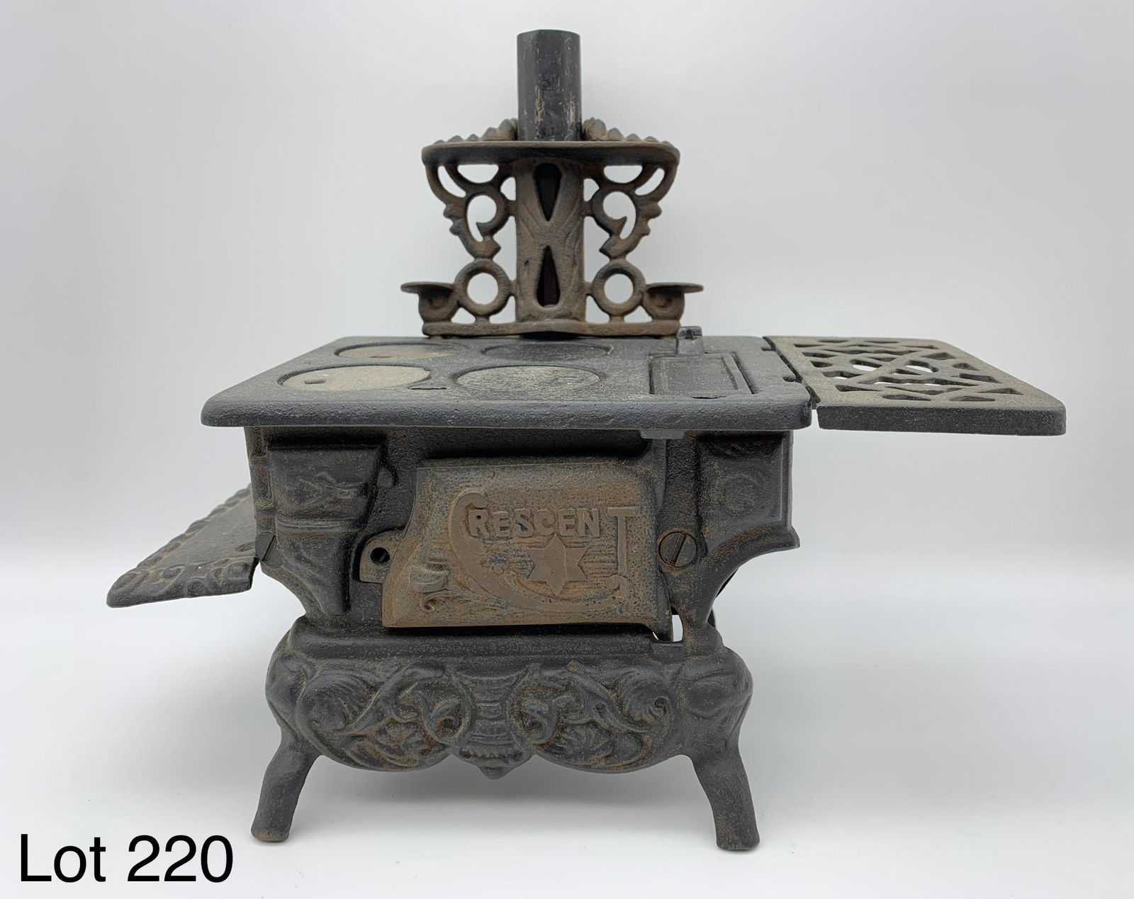 Crescent Cast Iron Stove (1 of 6)