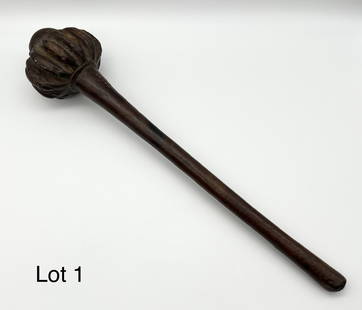 Antique "Ula Tavatava" Throwing Club: An antique "Ula Tavatava" throwing club from Fiji. 16" long.