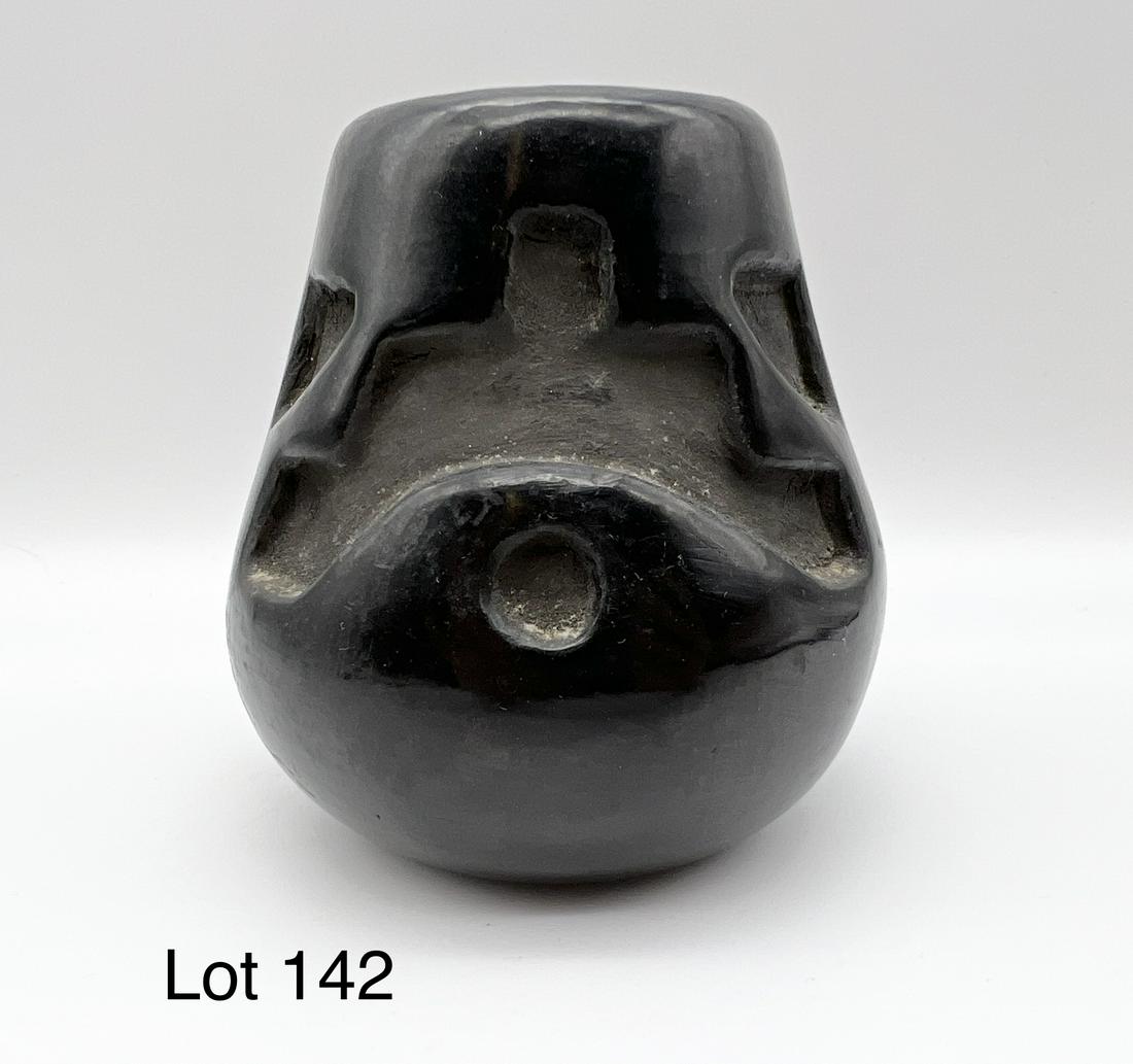 Pueblo Blackware Vessel (1 of 5)