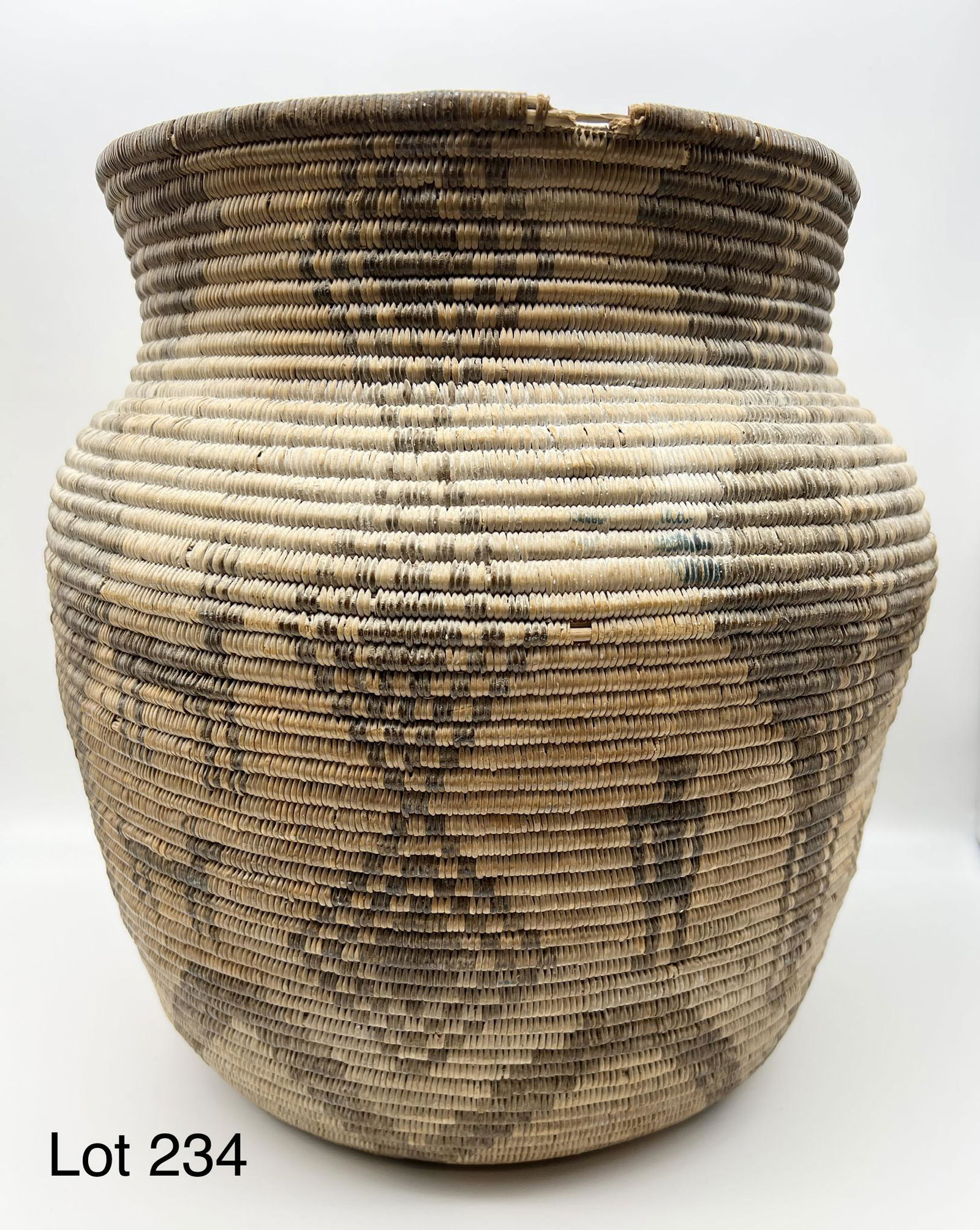 Apache Olla Basket (1 of 4)