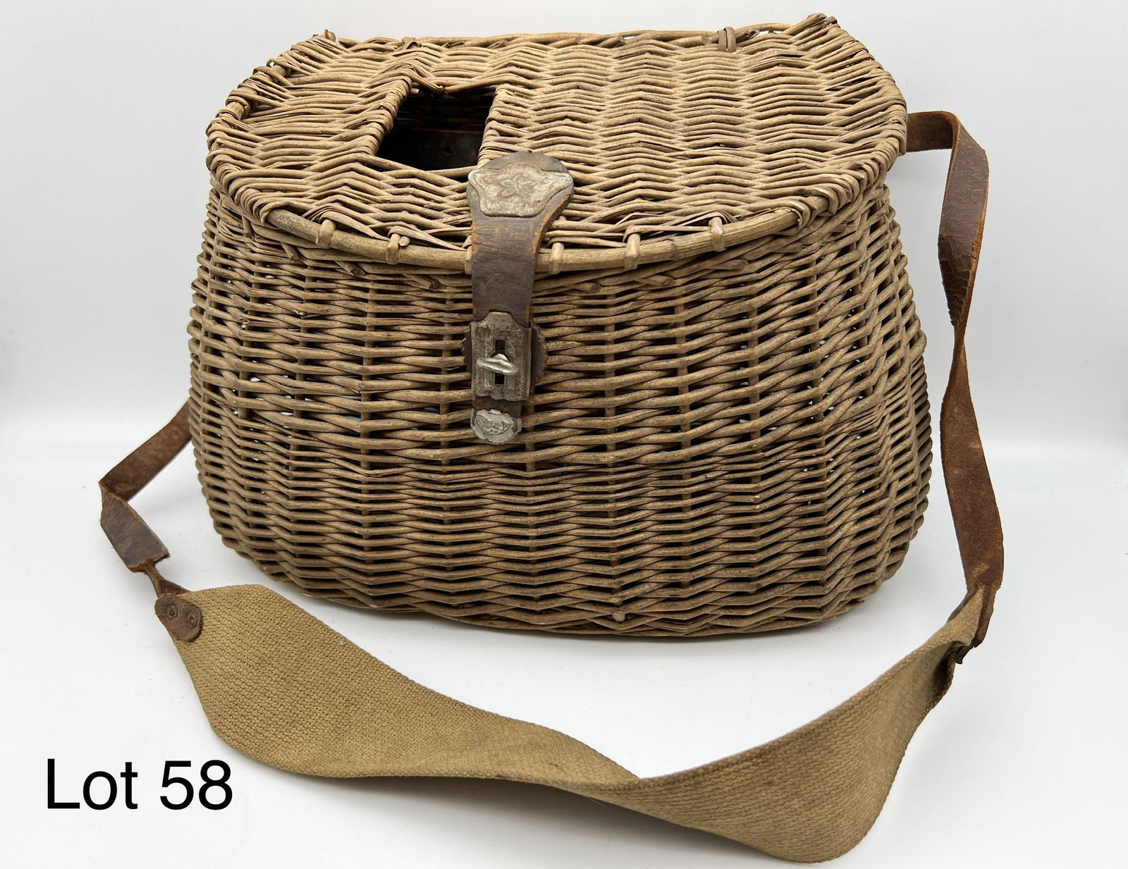 Vintage Wicker Creel: A vintage wicker creel. 12" across at bottom. Complete with strap.