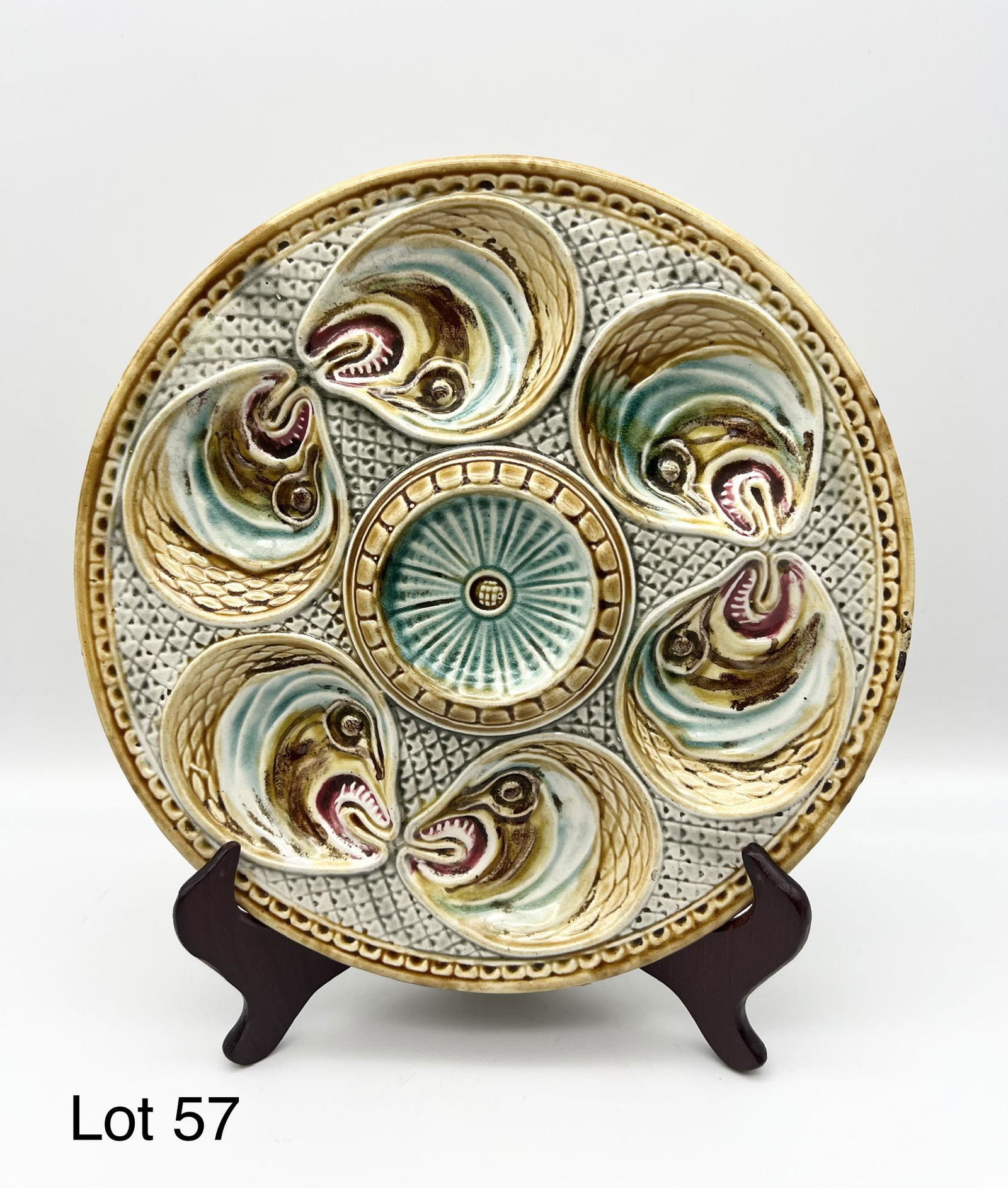 Victorian Majolica Oyster Plate (1 of 3)