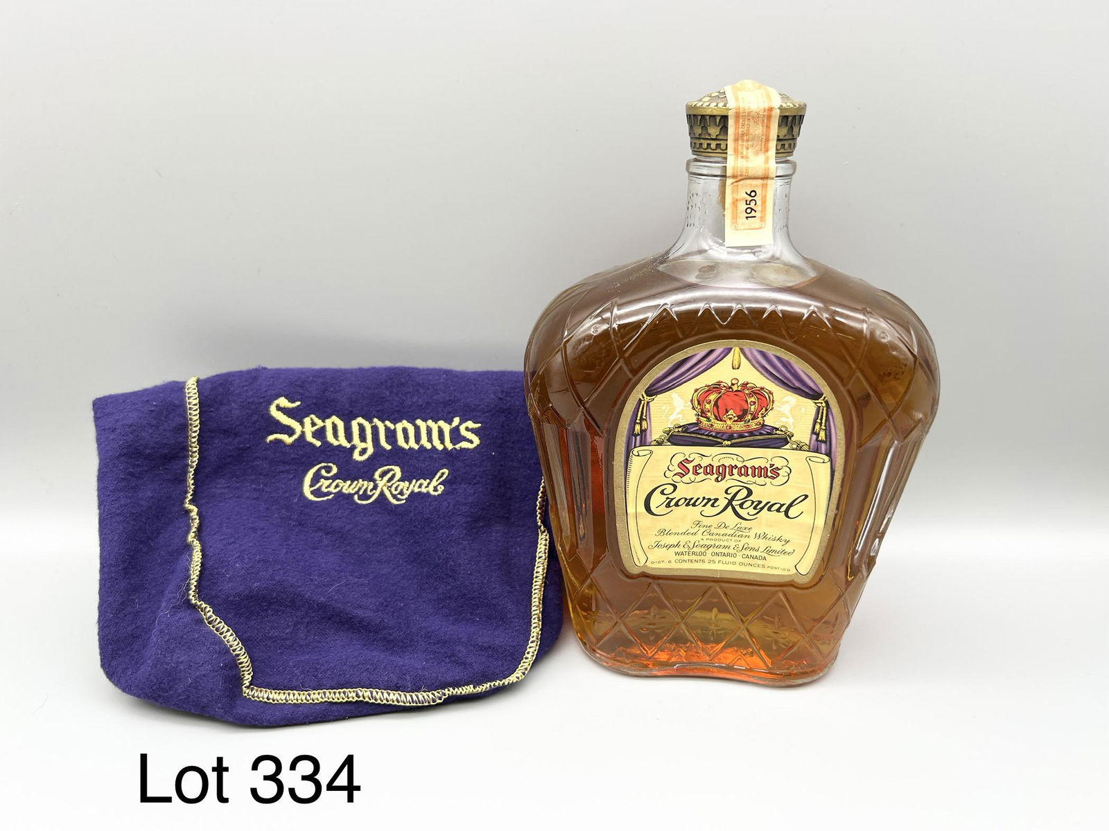 CROWN  seagram's 1962 シーグラムクラウン Vintage Seagrams Crown Royal Bottle 1962 With Stamp And 2