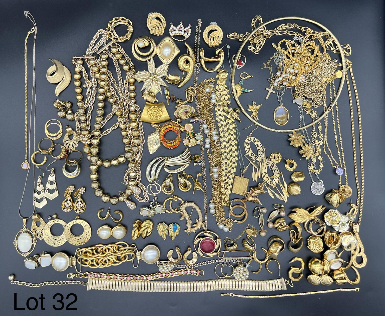 Lot of Gold Toned Costume Jewelry (1 of 8)