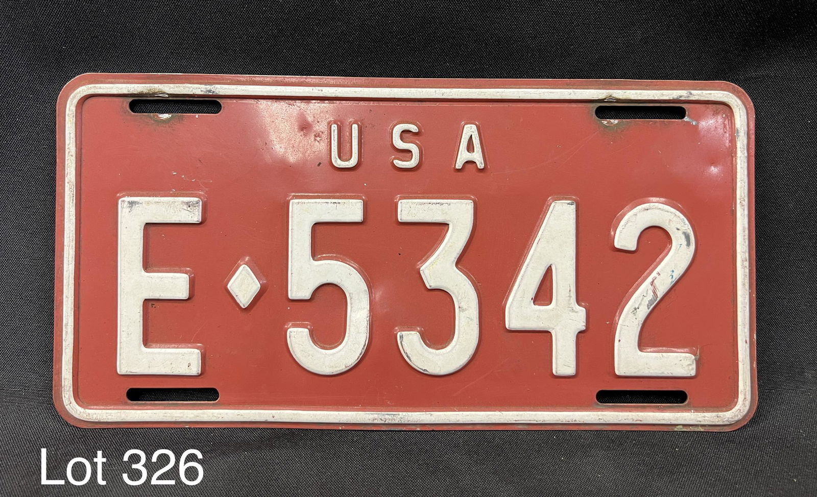 Vintage US Military License Plate (1 of 2)