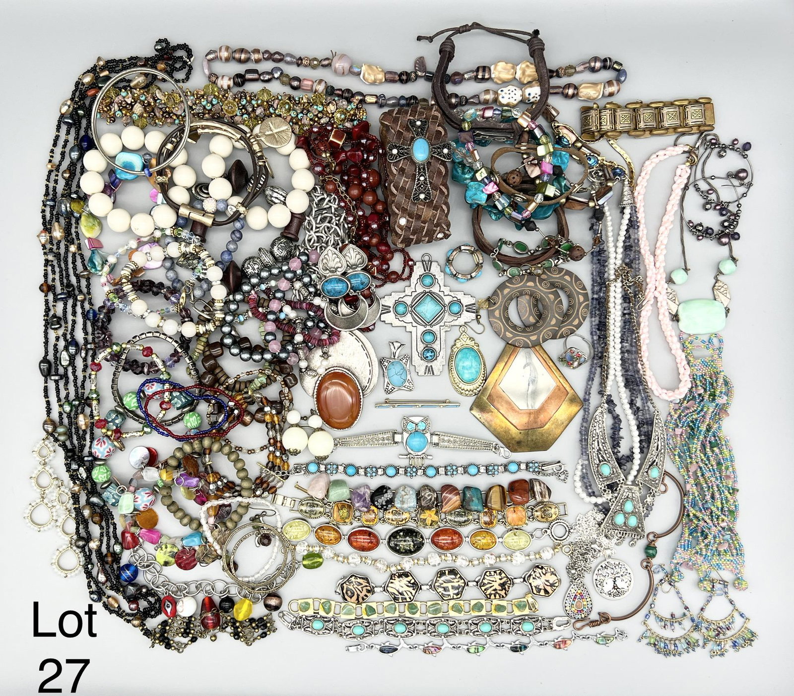 Collection of Costume Jewelry With A Nature Theme (1 of 11)