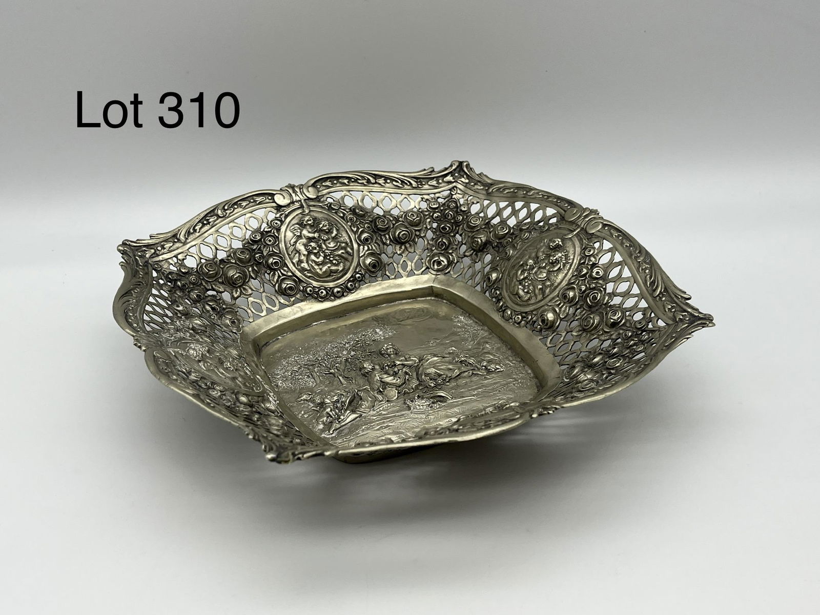Antique Reticulated Fruit Bowl (1 of 5)