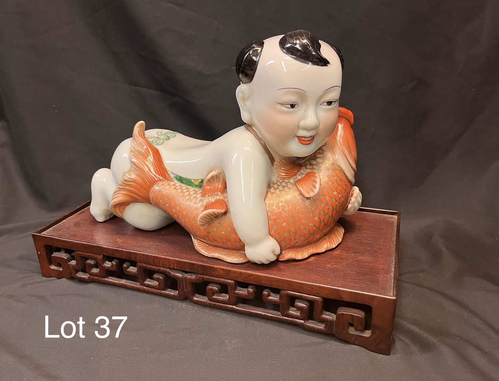 Chinese Porcelain Opium Pillow (1 of 7)