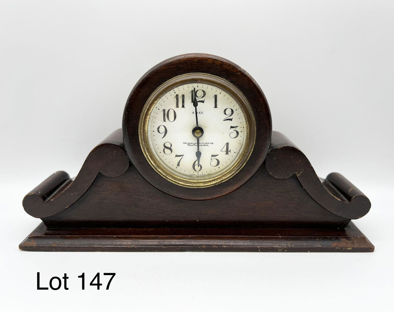 New Haven Clock Co. 8 Day Mantel Clock (1 of 6)