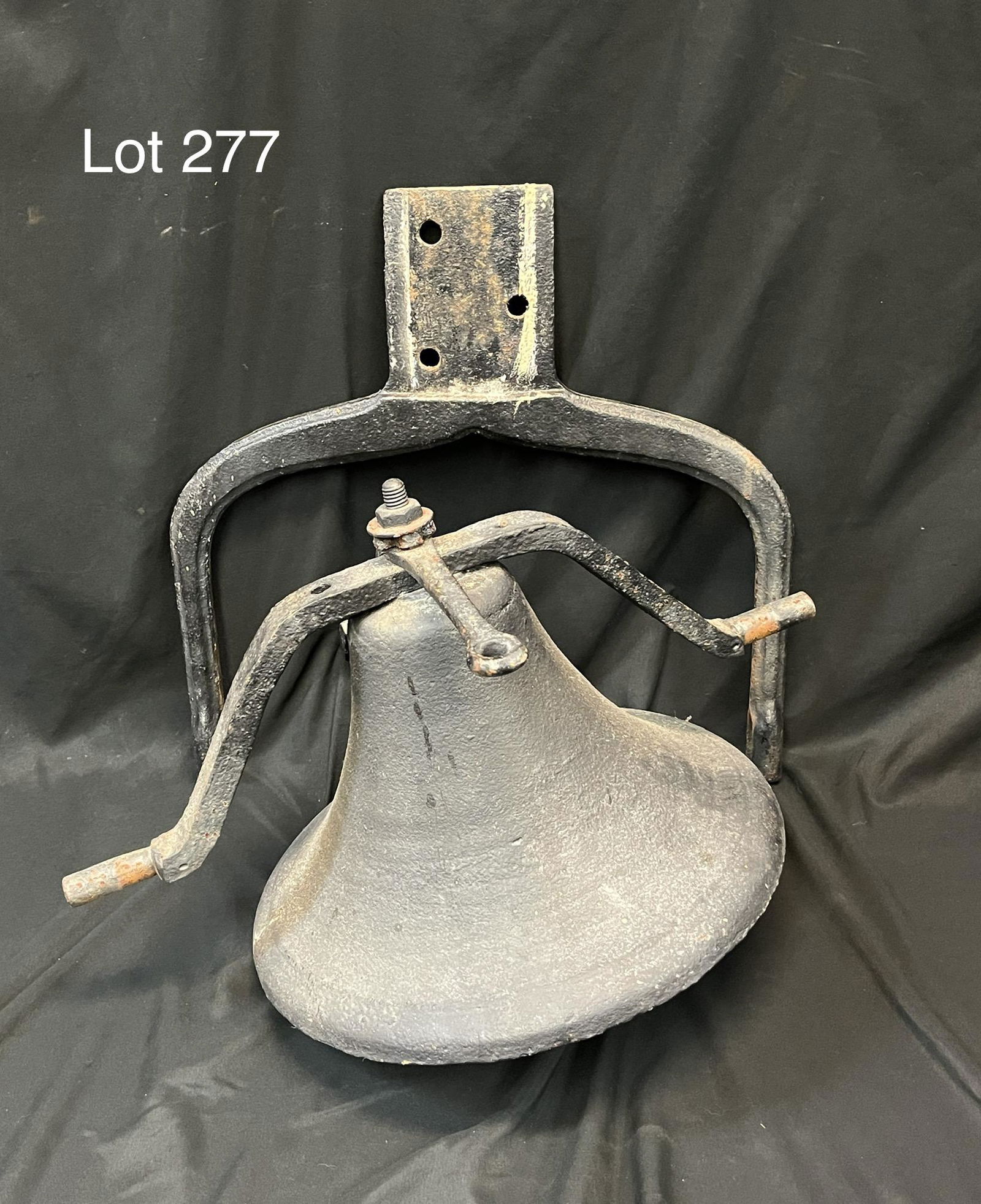 Antique Cast Iron Farm Bell (1 of 7)