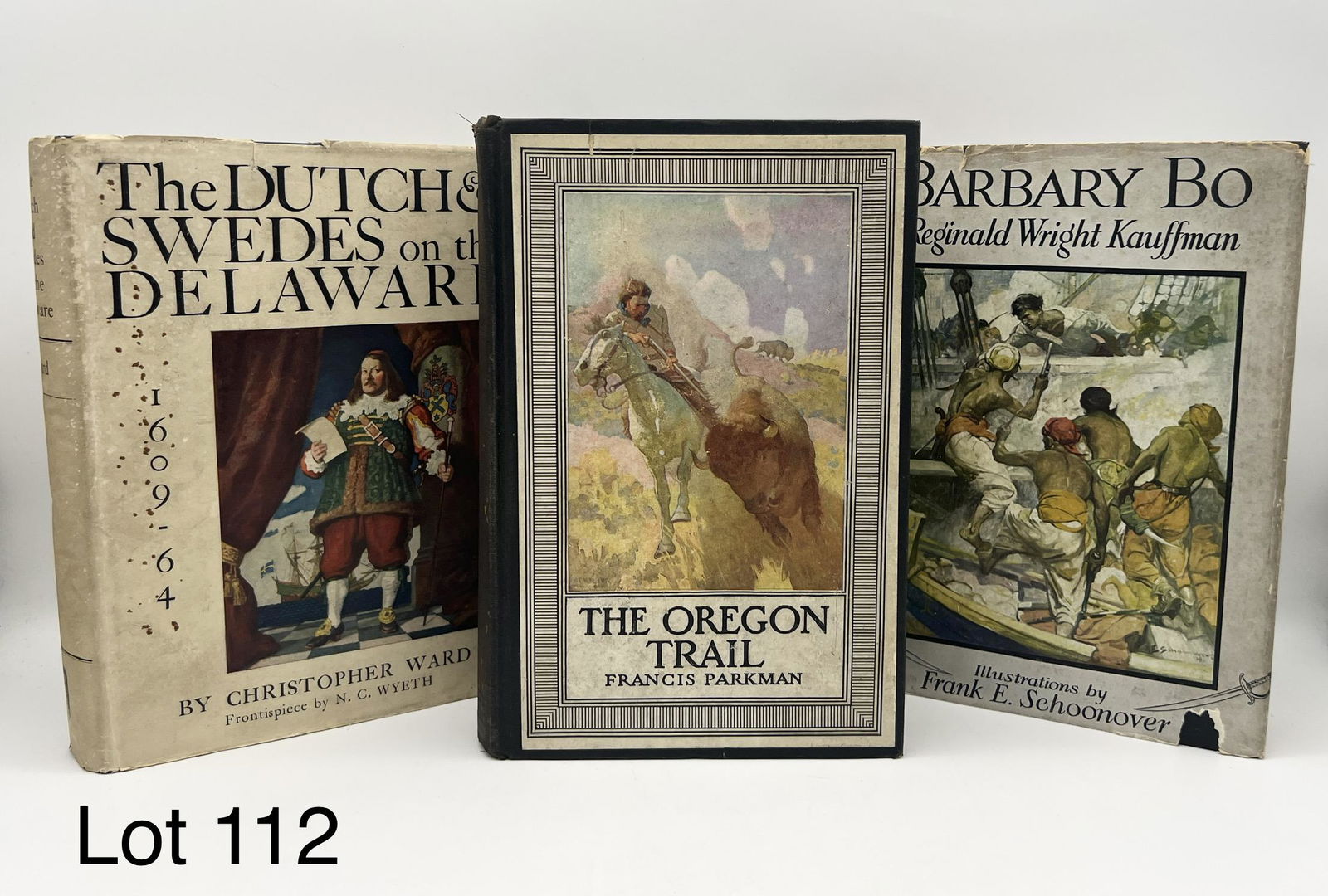 Lot of 3 vintage illustrated books (1 of 12)