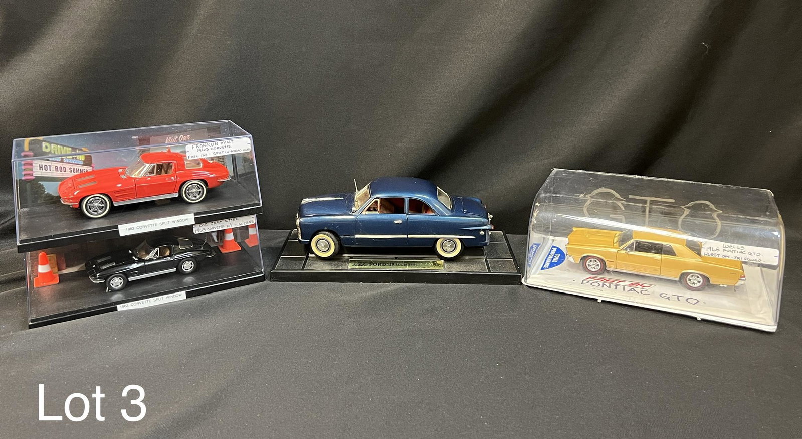 Lot of Vintage Car Models (1 of 13)