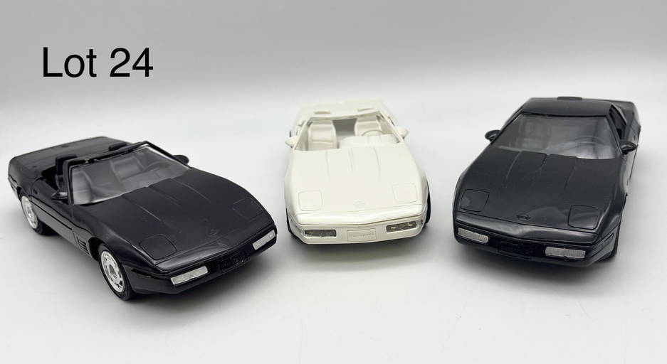 Trio Of Amt Ertl 1990s Model Corvettes
