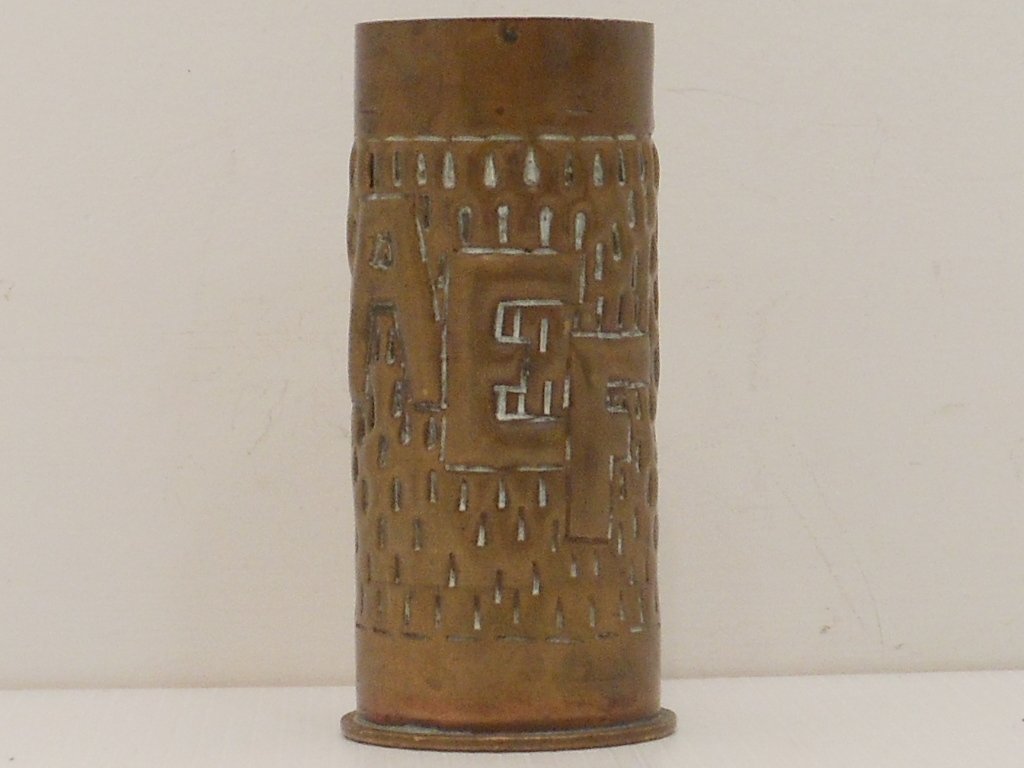 37mm Shell Trench Art: WWI shell case with AEF (American Expeditionary Force) and a double cross the insignia of the 79th Division is the Cross of Lorraine, served in France, President Woodrow Wilson initially planned to gi